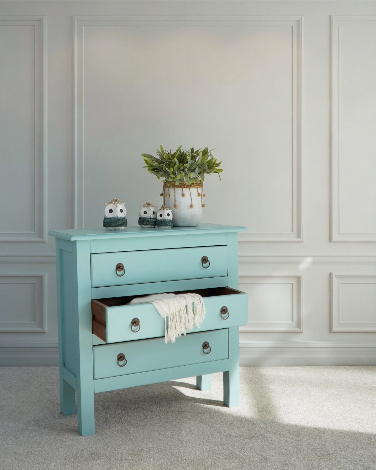 Sander Buffet With Three Drawers