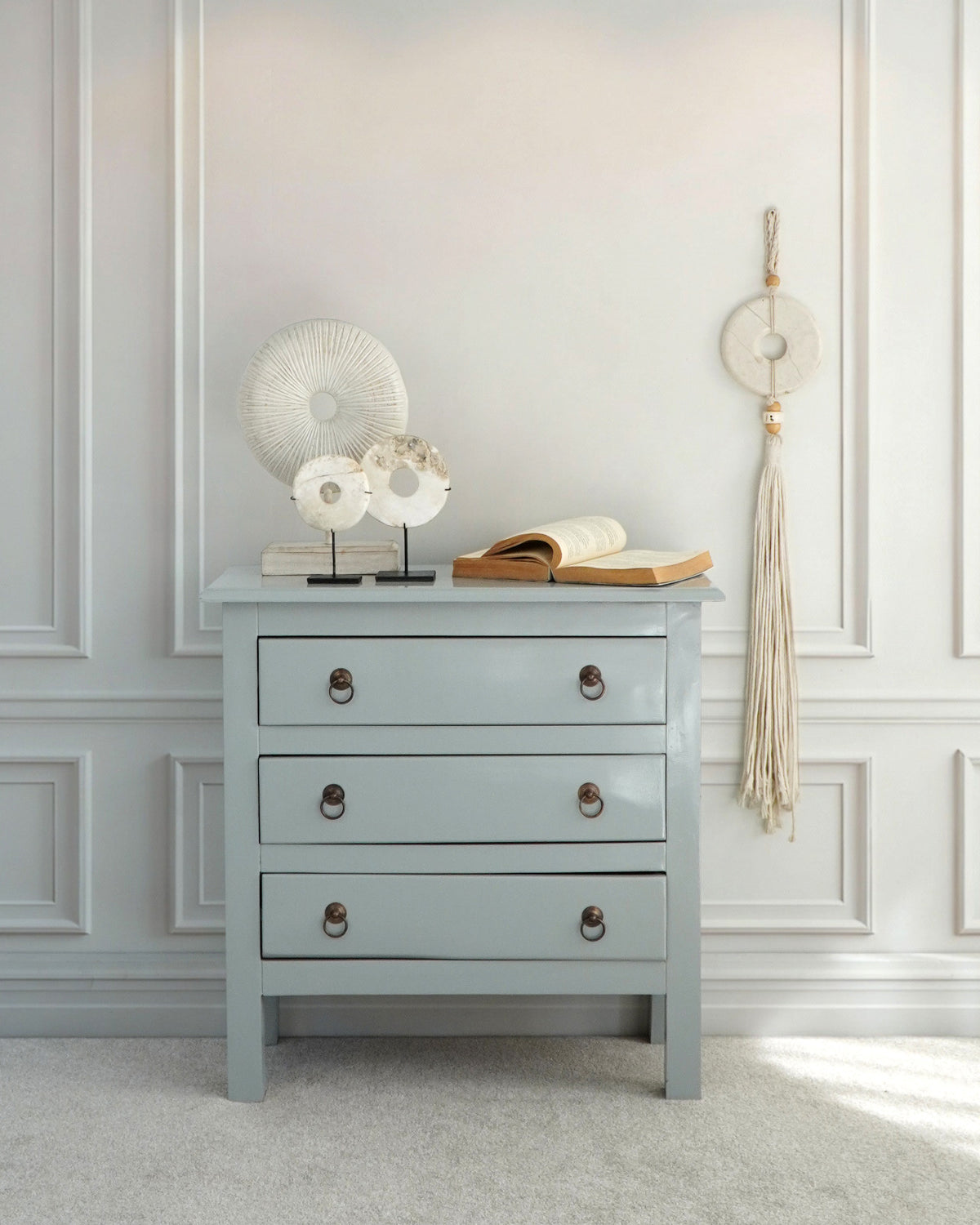 Sander Buffet With Three Drawers