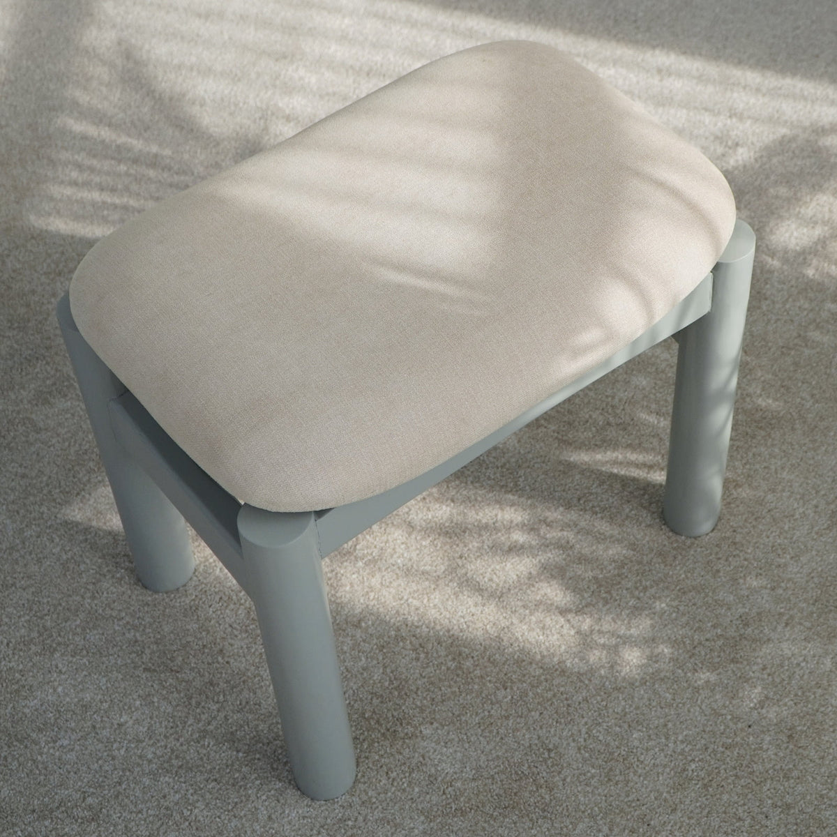 Sander Stool With Off-White Seat
