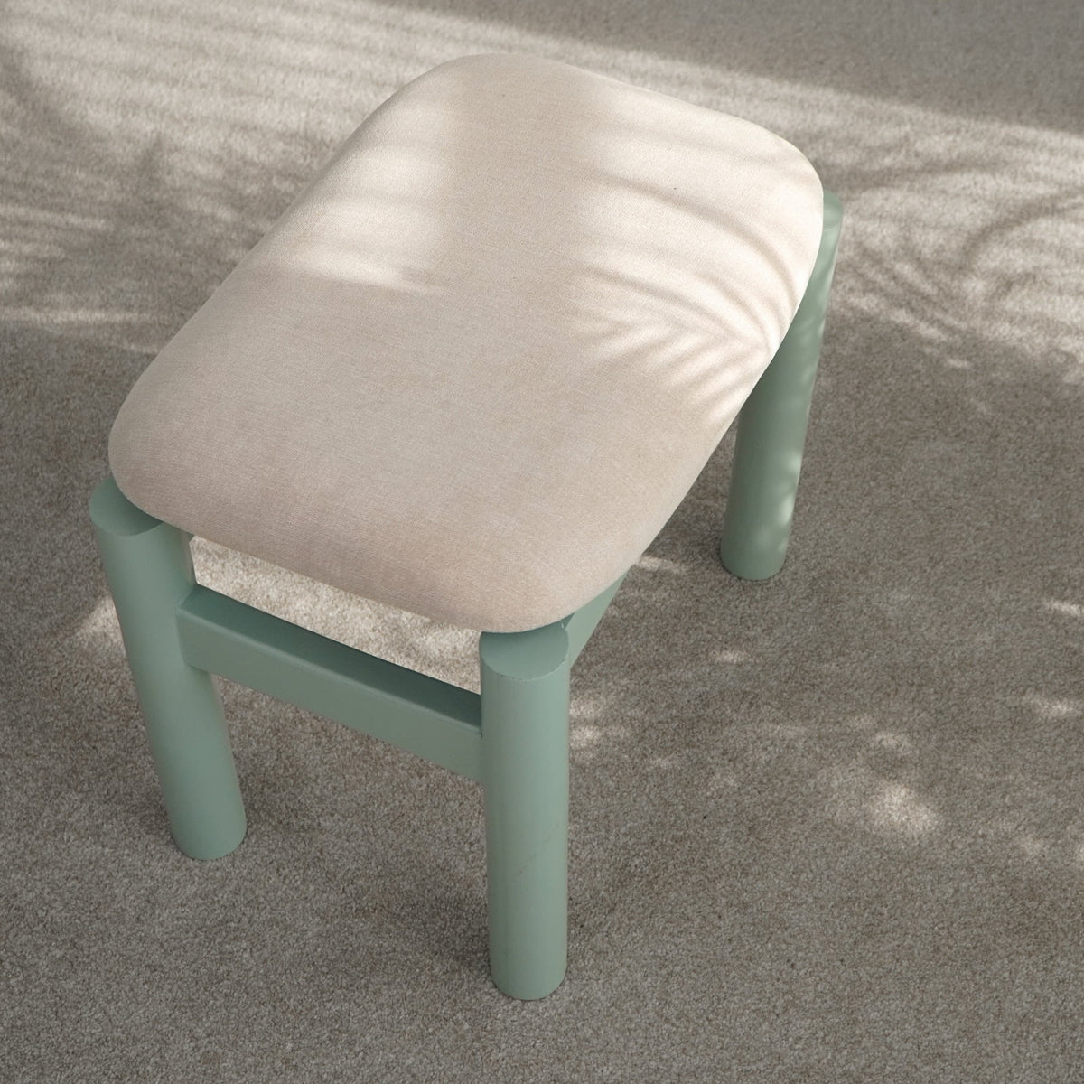 Sander Stool With Off-White Seat