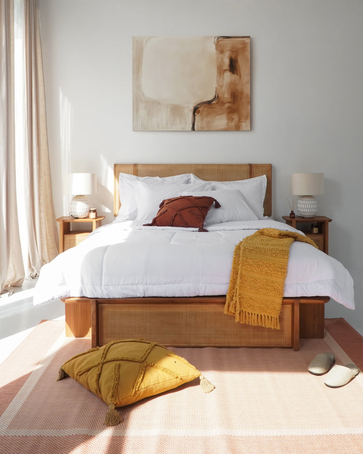 Horison Queen Bed