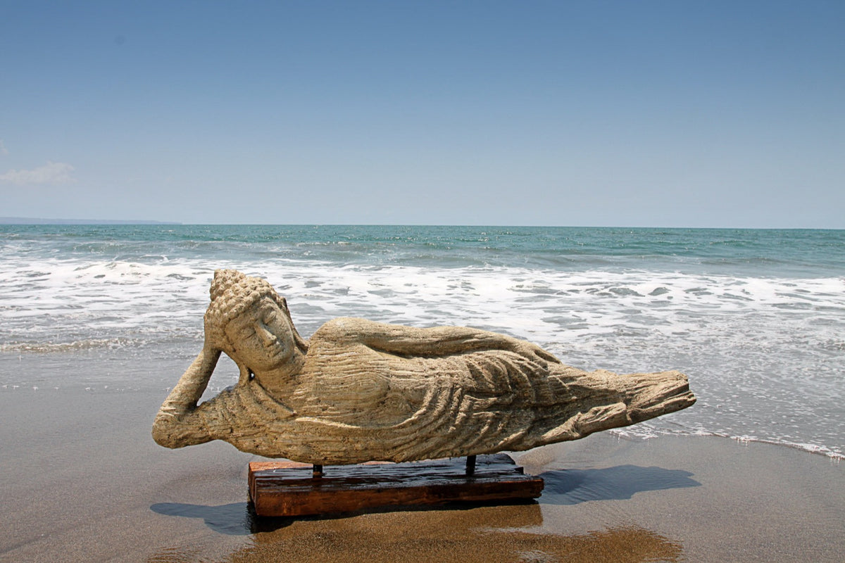 Lying Buddha Stand sculpture in natural materials – handmade boho decor from Bali