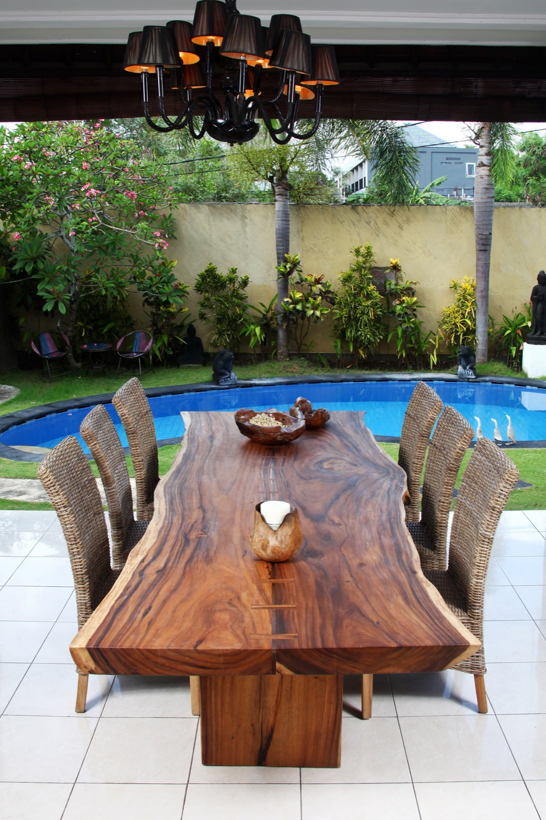 Suar wood dining table Zipper – boho furniture, handwoven and handmade in Bali