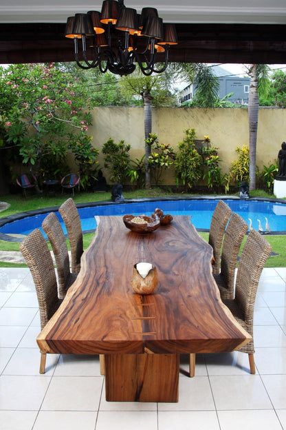 Suar wood dining table Zipper – boho furniture, handwoven and handmade in Bali