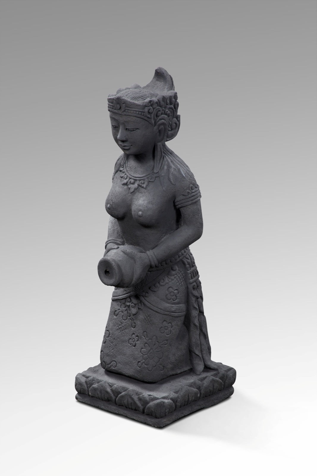 The Dewi water fountain – natural materials, boho decor handmade in Bali