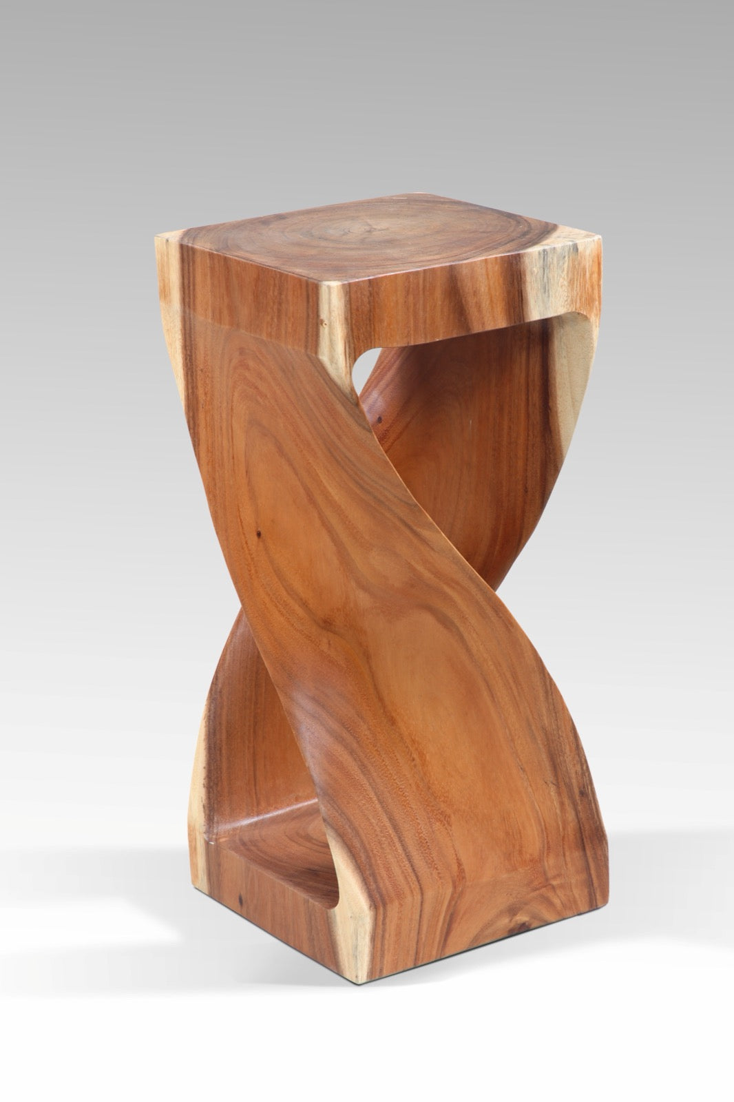 The Belfast side table – natural materials, boho furniture handmade in Bali