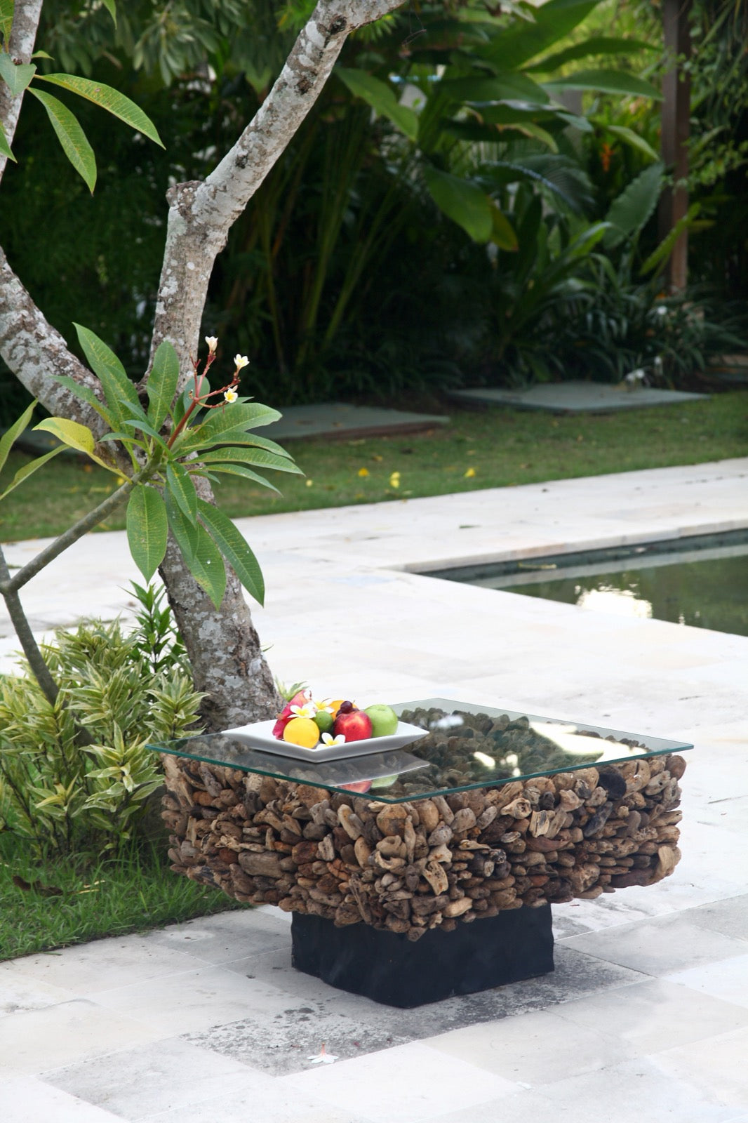 Driftwood coffee table Flintstone – boho furniture handcrafted in Bali by BaliSouk
