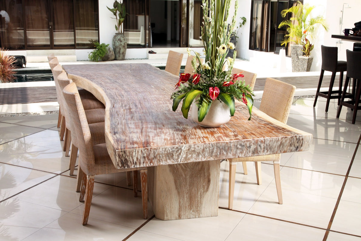 Suar wood dining table Raha – boho furniture handcrafted in Bali by BaliSouk