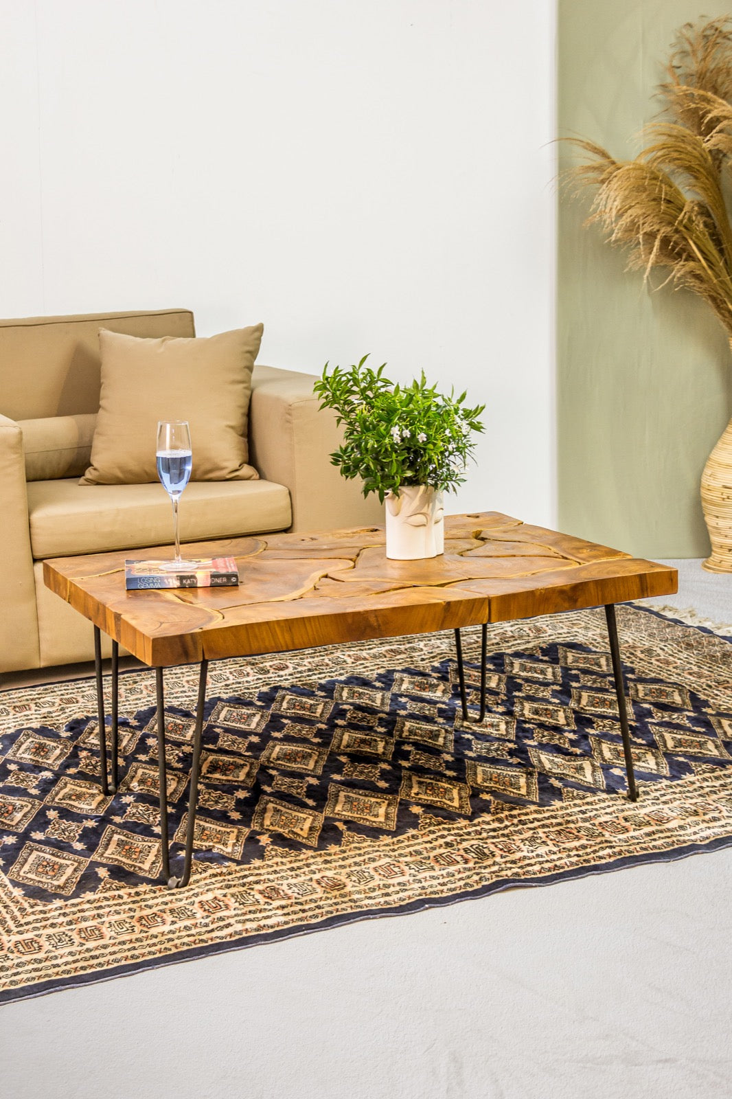 The Tree Slices coffee table – natural materials, boho furniture handmade in Bali