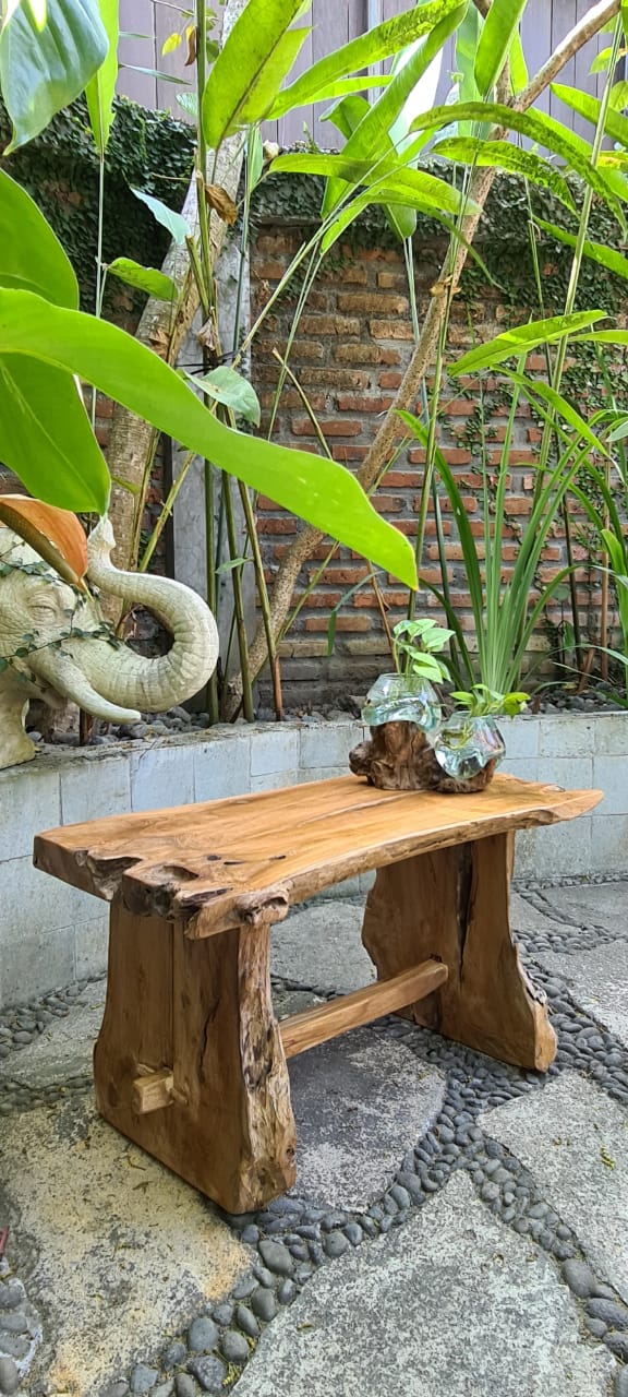 Teak bench – Primitive, natural natural materials in boho style