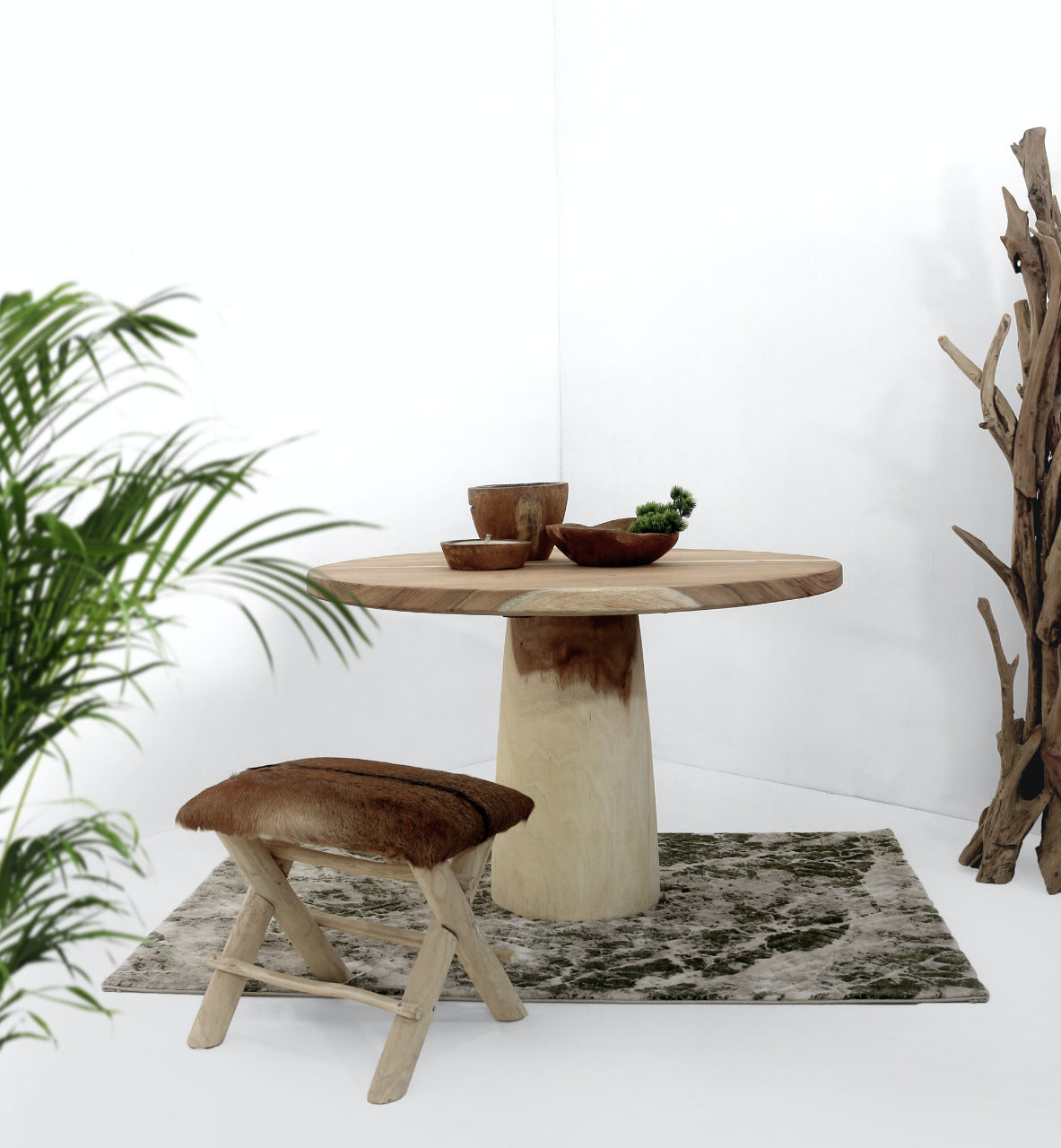 The Doha side table – natural materials, boho furniture handmade in Bali