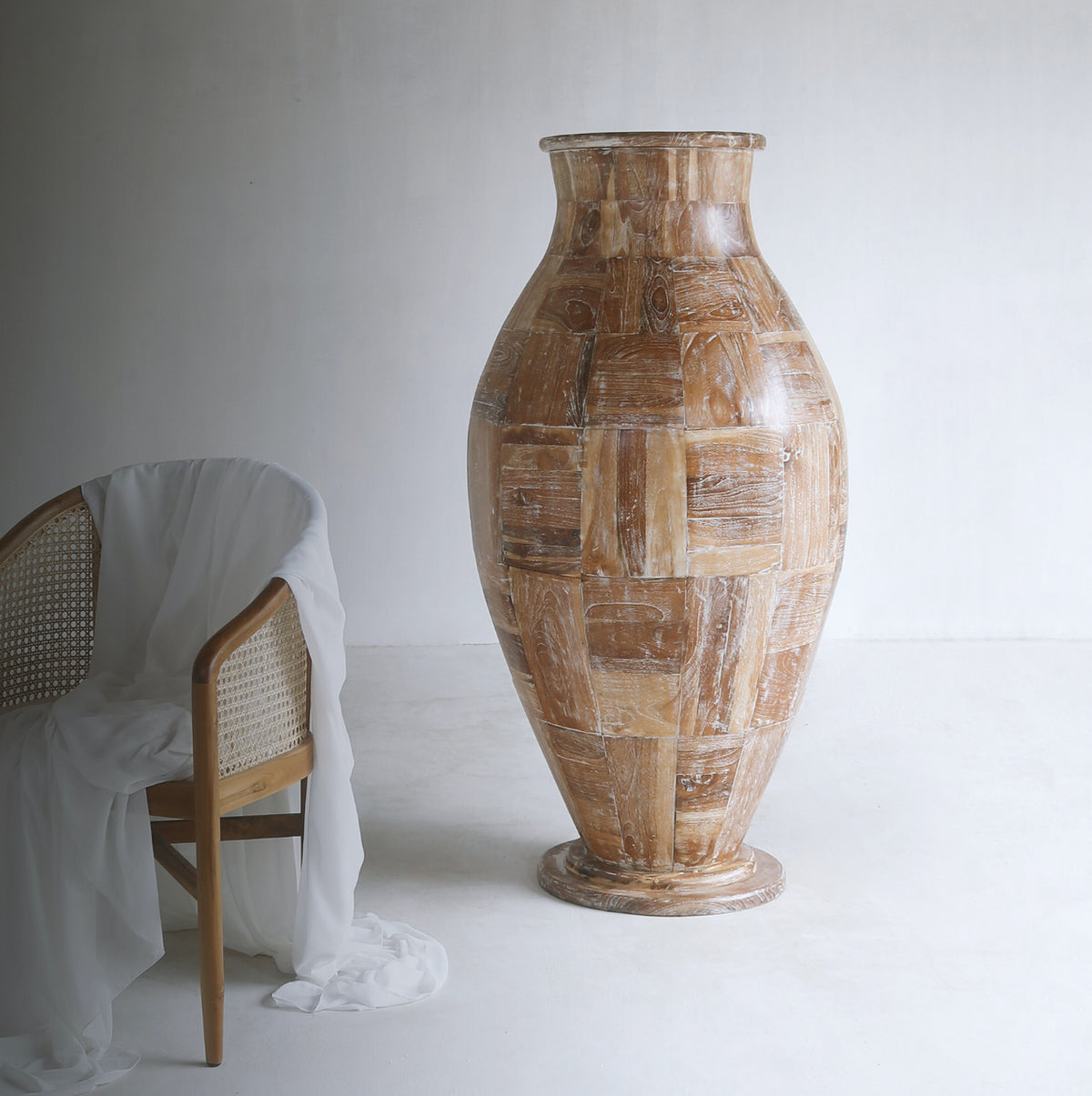 Gentong jar by BaliSouk – boho decor made in Bali