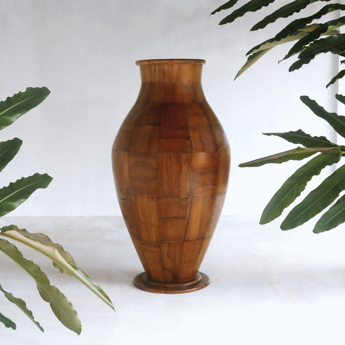 Gentong Big Vase