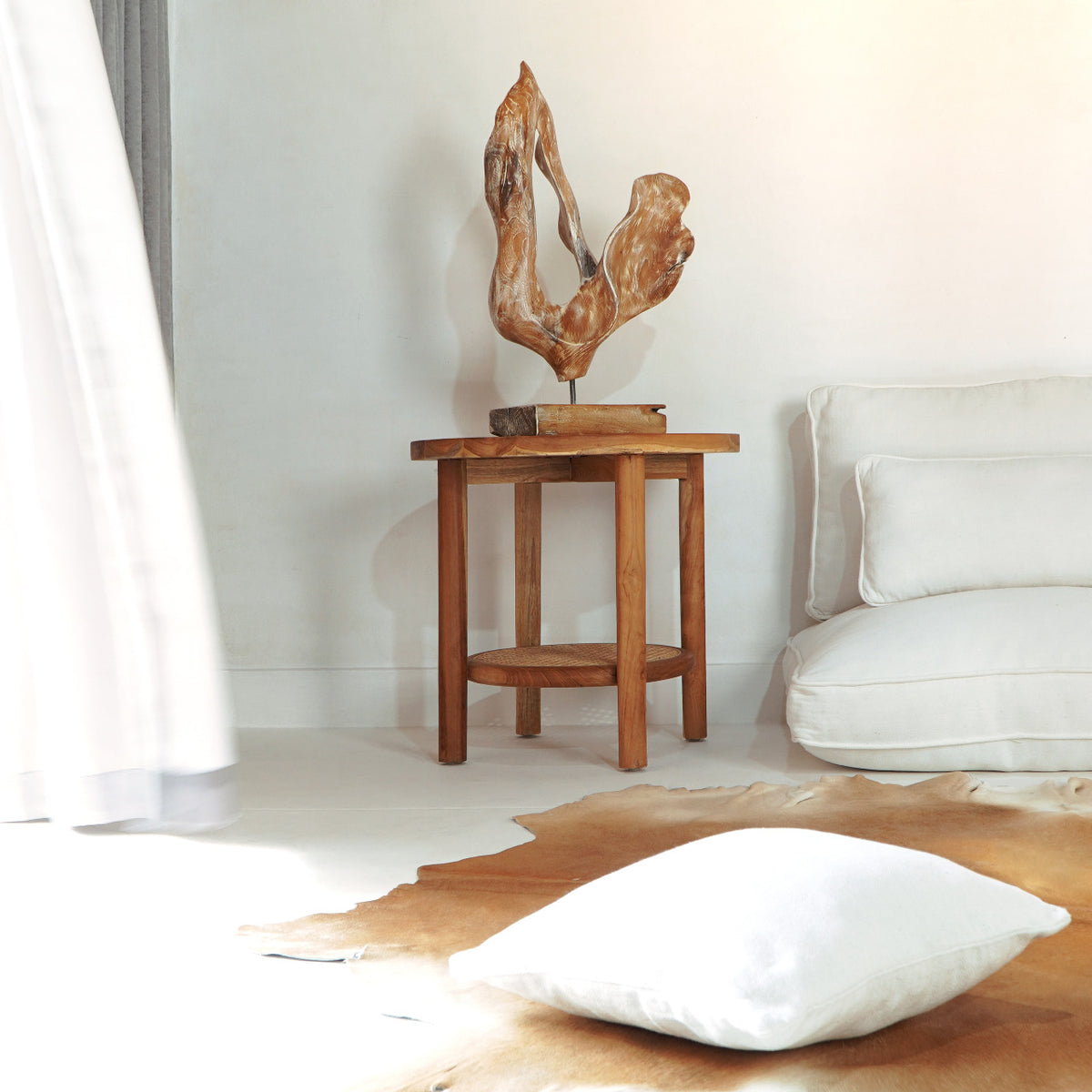 Stand sculpture by BaliSouk – boho decor made in Bali
