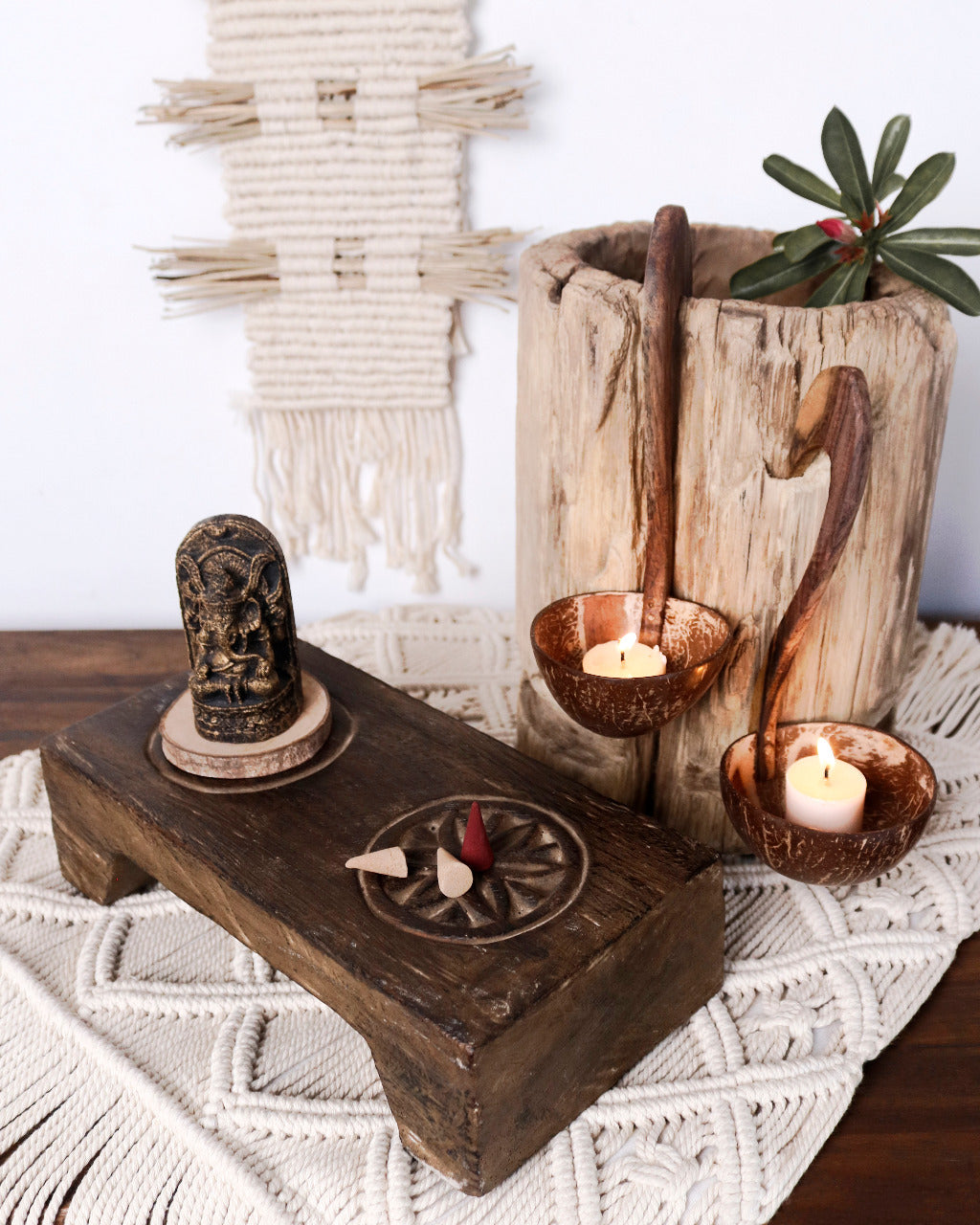 Suar wood stool – Mumbai – boho furniture handmade in Bali by BaliSouk