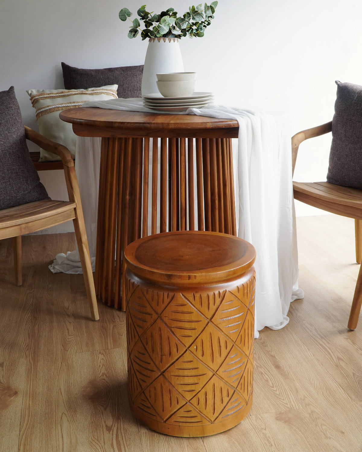 Osvaldo Side Table