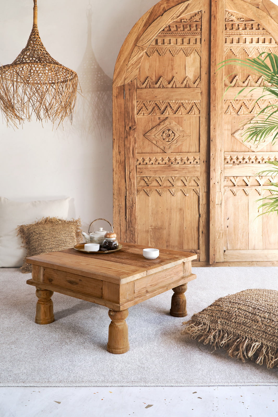 Ende side table in natural materials – handmade boho furniture from Bali