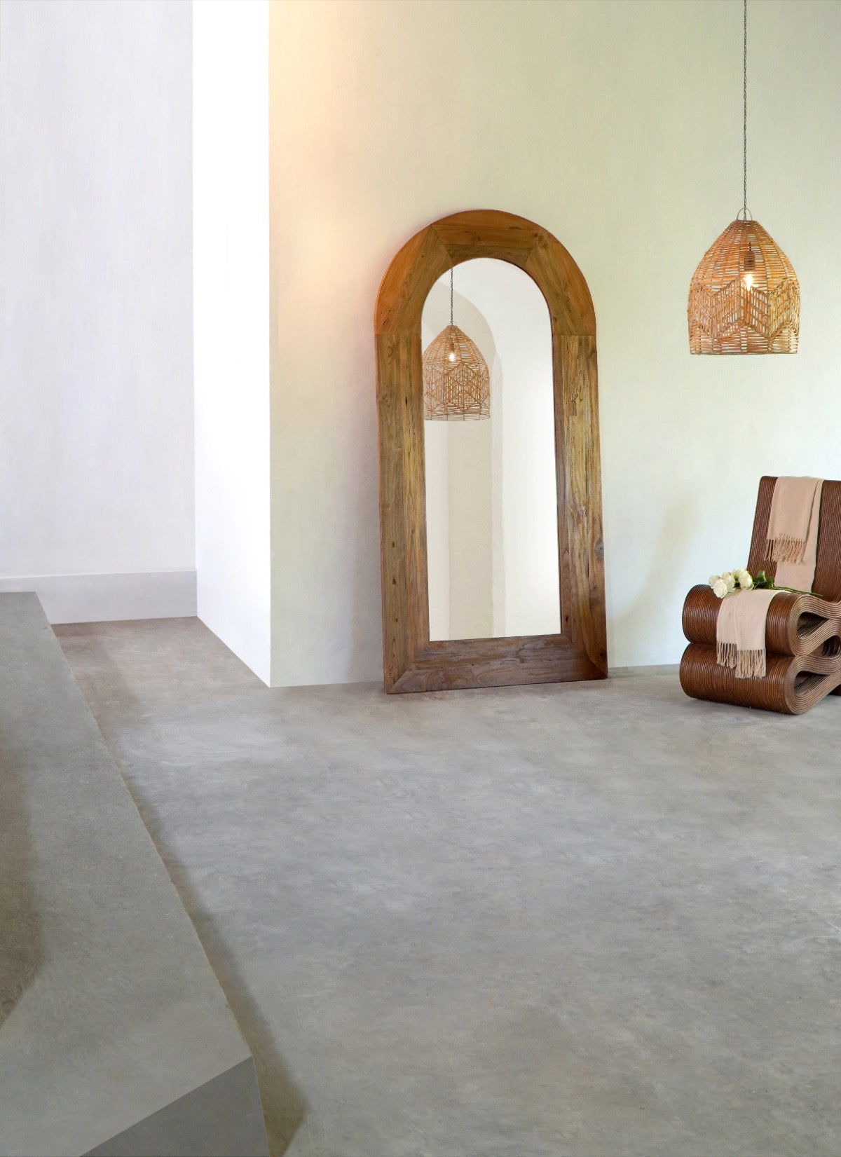 Massimino Standing Mirror