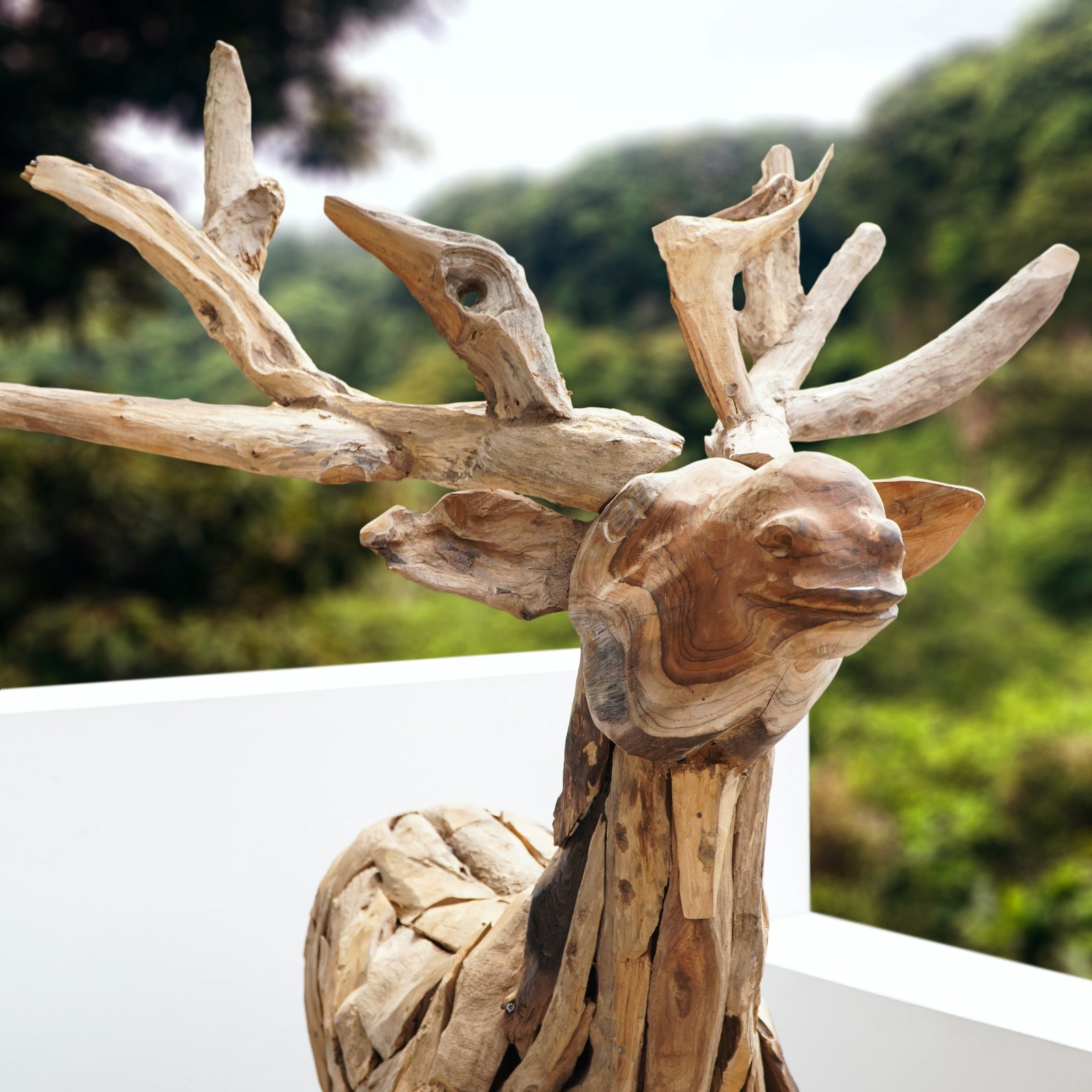 Bali Furniture – Moose Rustic Decoration