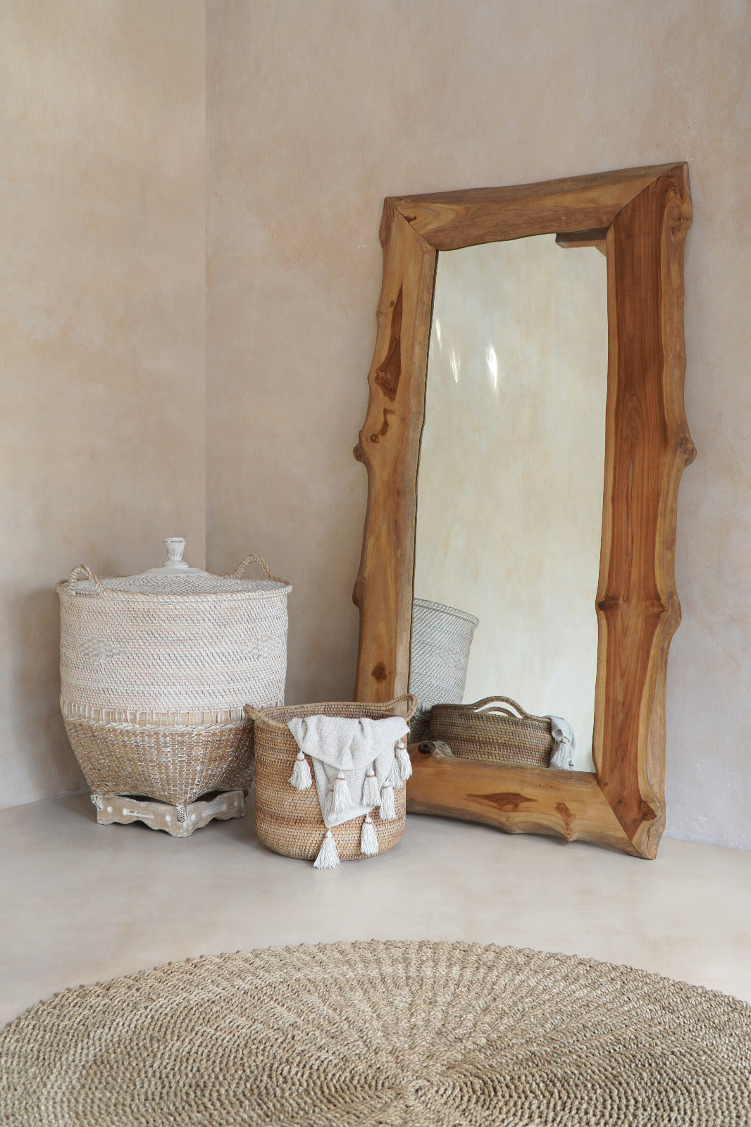 Bali Furniture – Padang Standing Mirror – Padang Standing Mirror brings a refined 