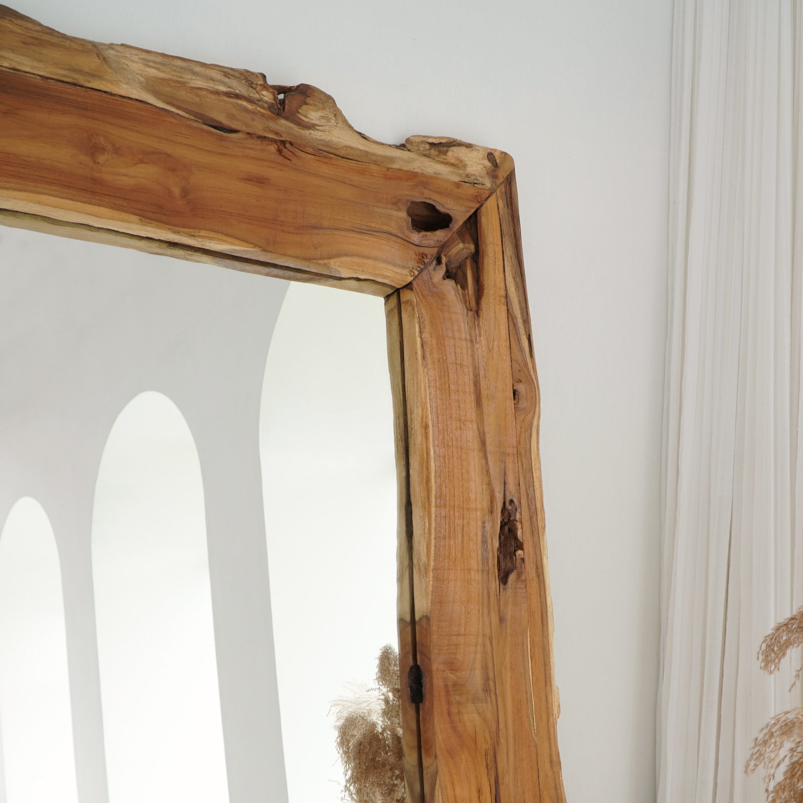 Bali Furniture – Riau Standing Mirror
