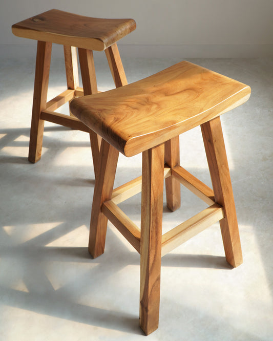 suar stool Momoa – boho decor handcrafted in Bali by BaliSouk