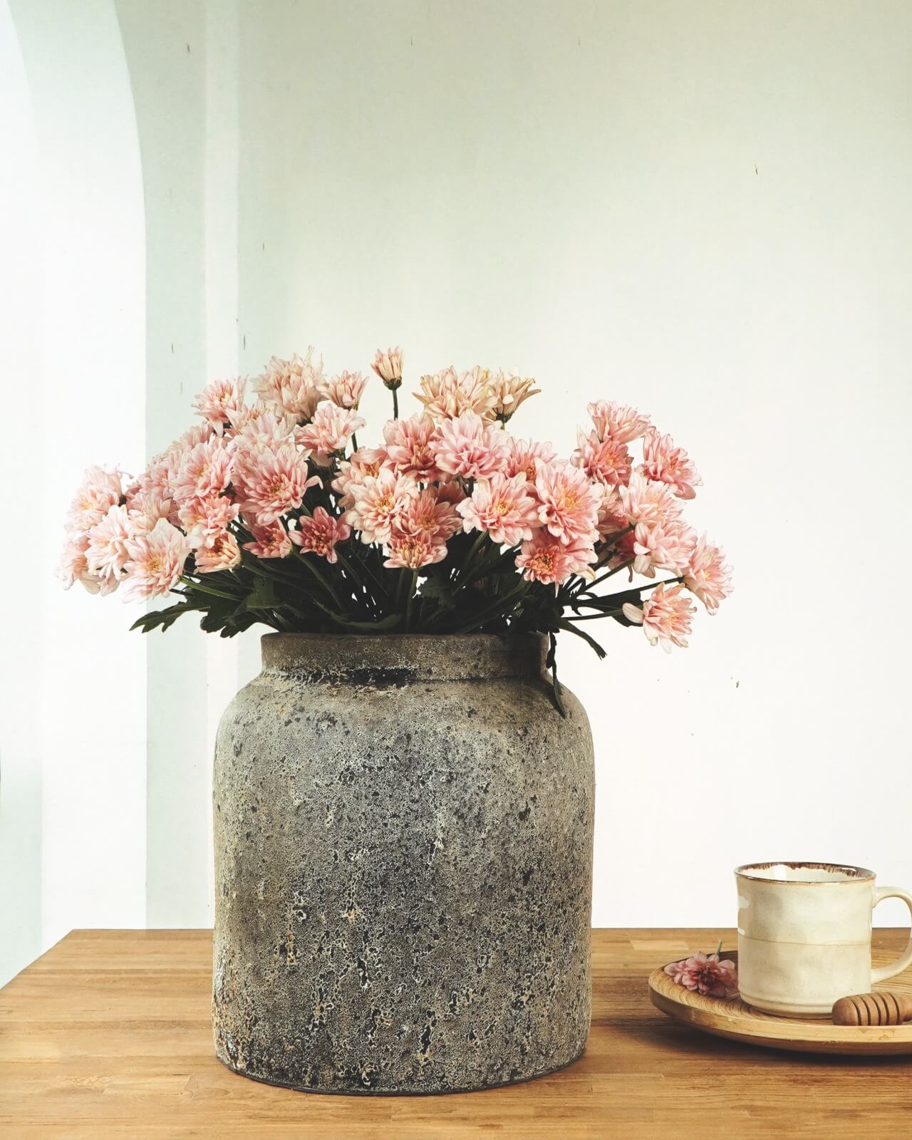 Seruni Tube Vase 