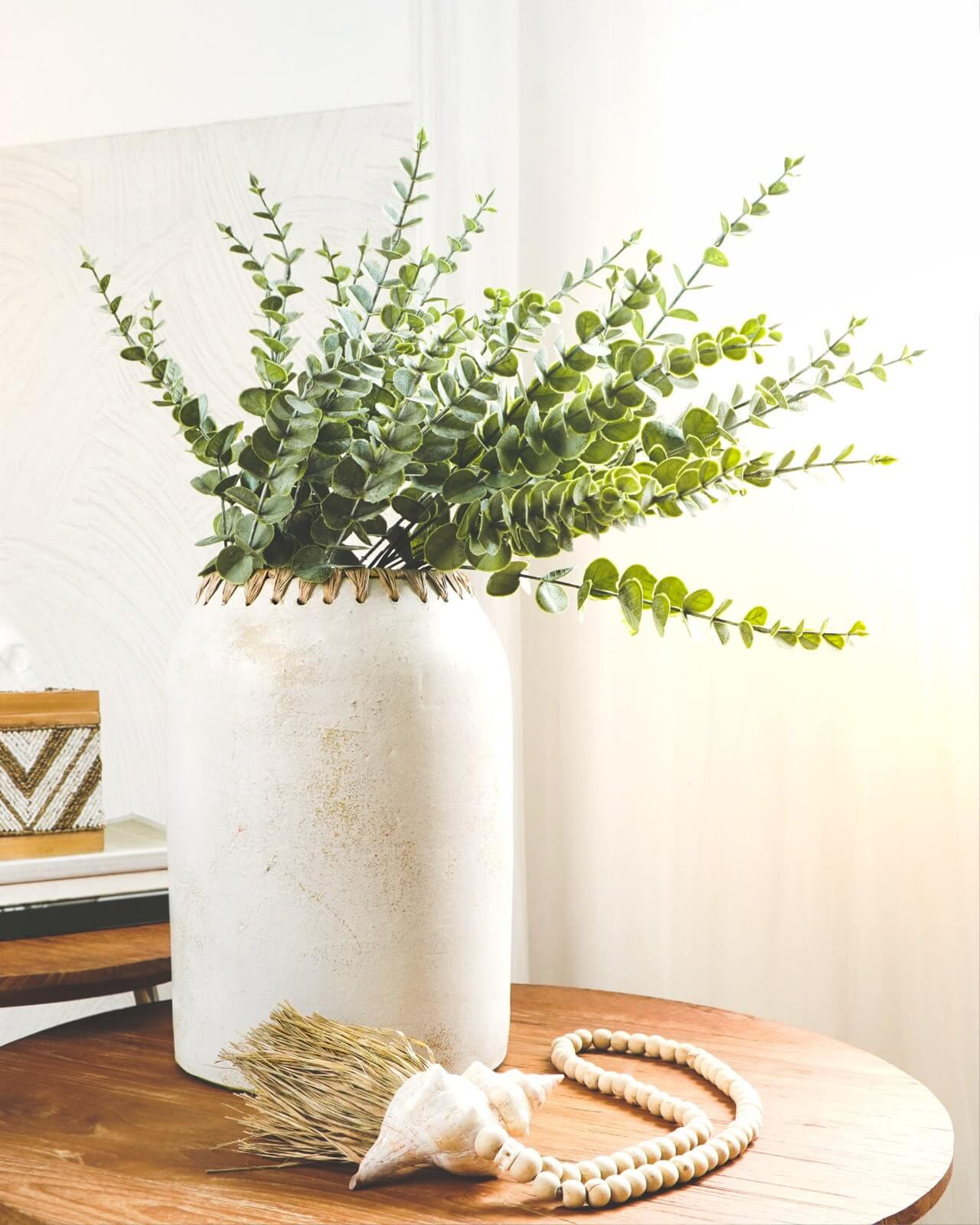 Daisy Tube Vase With Waving White