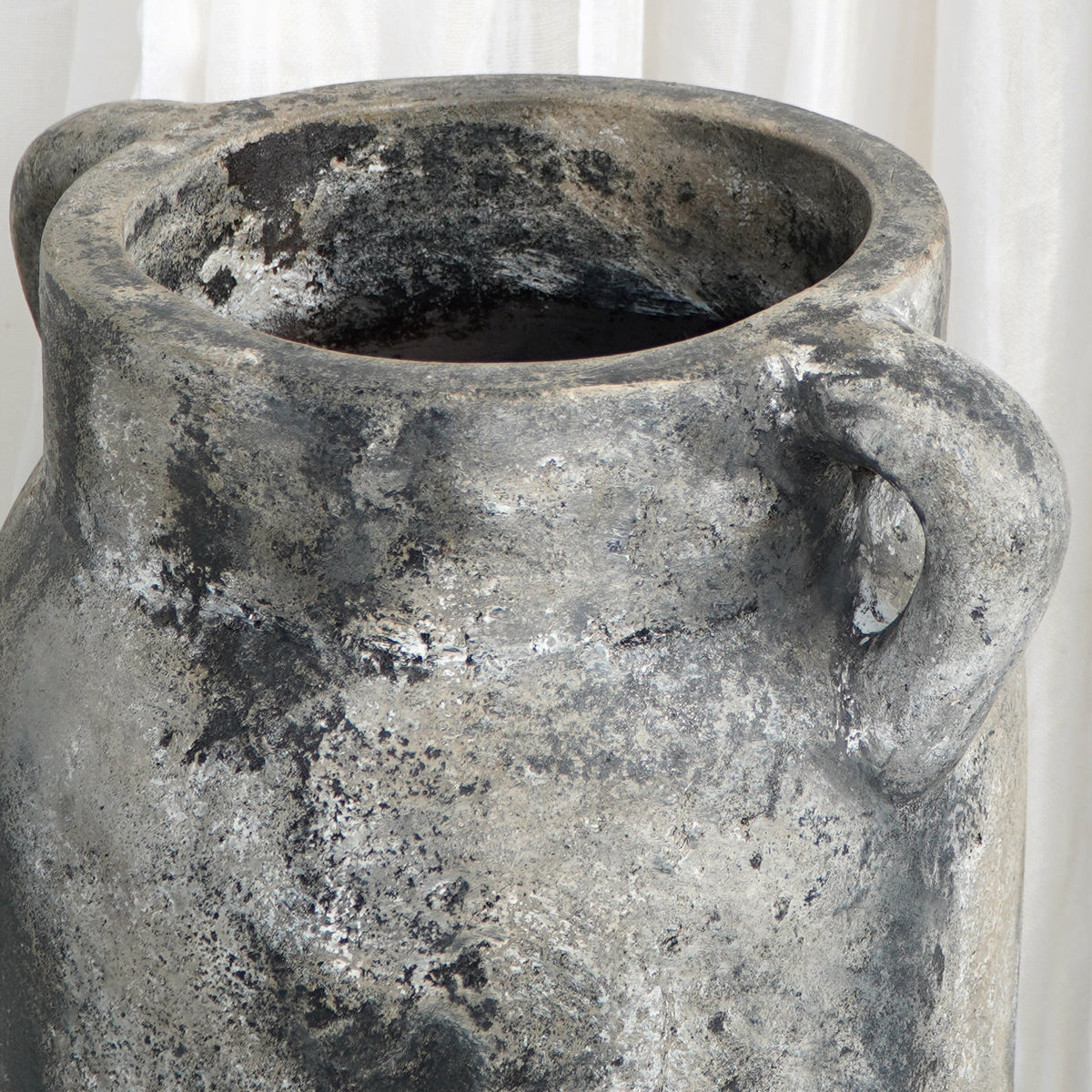 Terracotta vase Zaki – handmade in Bali, boho style