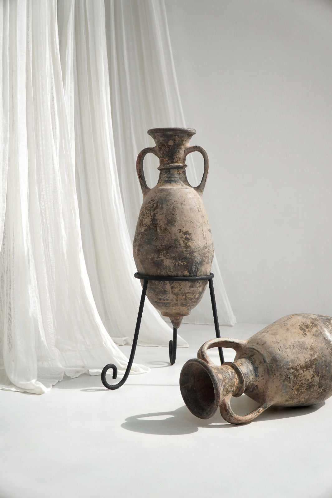 Clara – natural materials plant stand, boho decor from Bali