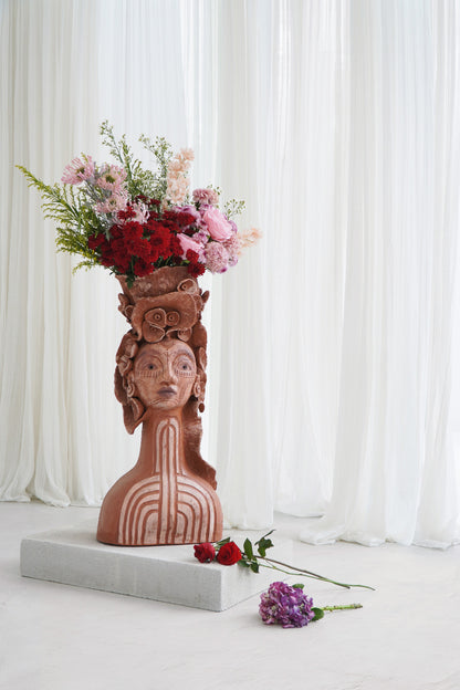 Terracotta sculpture – Eniola Lady – boho decor handmade in Bali by BaliSouk