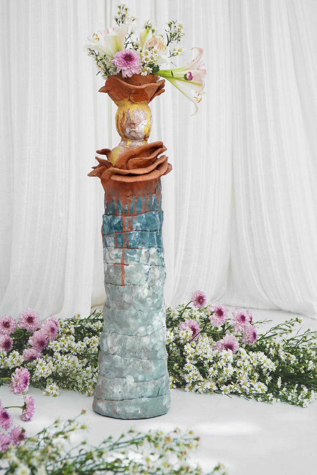 Zoya Lady Sculpture With Hat