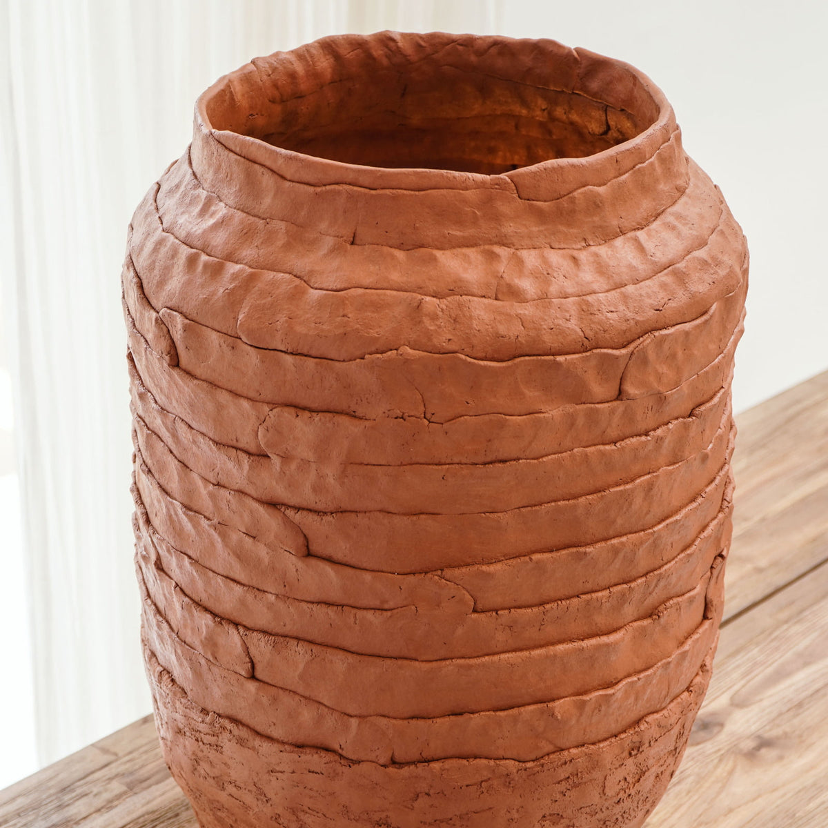 Terracotta pot Talisa – boho decor, handwoven and handmade in Bali