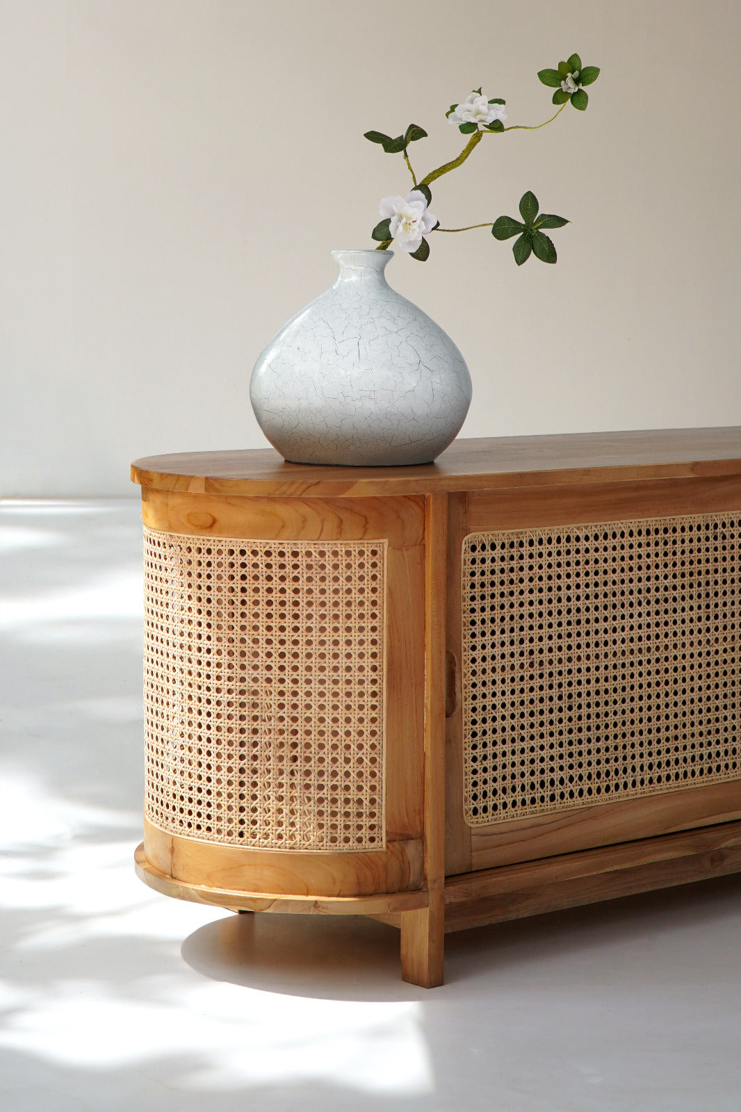 Bali Furniture – Mateo Vase