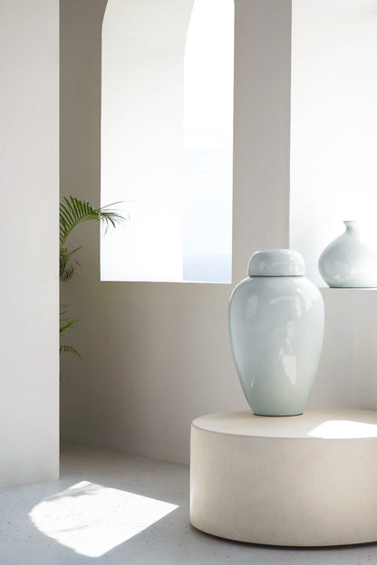 Bali Furniture – Mateo Vase With Lid