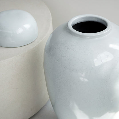 Bali Furniture – Mateo Vase With Lid