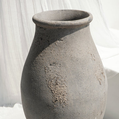 Terracotta vase Zoey – boho decor, handwoven and handmade in Bali