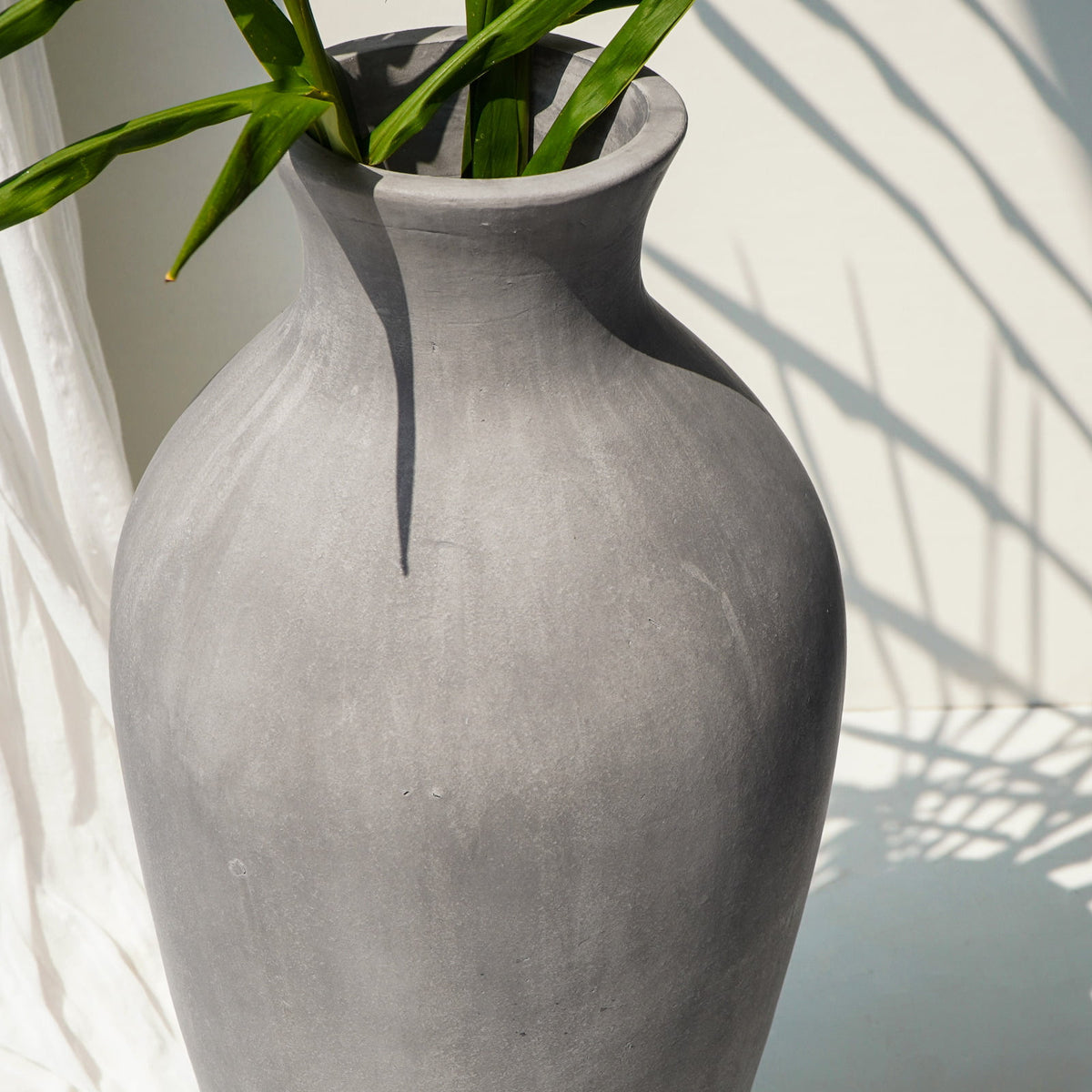 Terracotta vase Cady – boho decor, handwoven and handmade in Bali