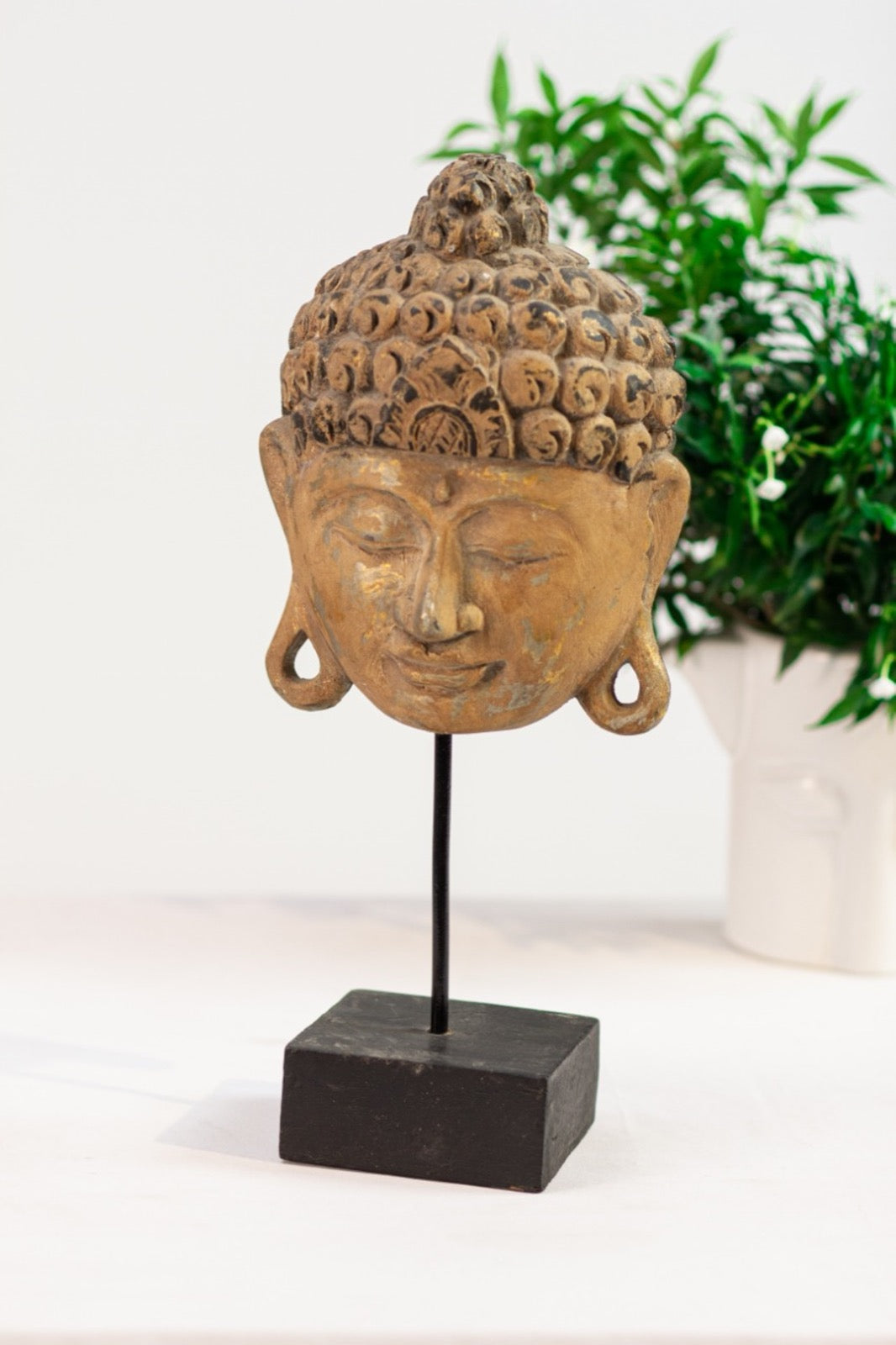 Buddha Stand sculpture in natural materials – handmade boho decor from Bali