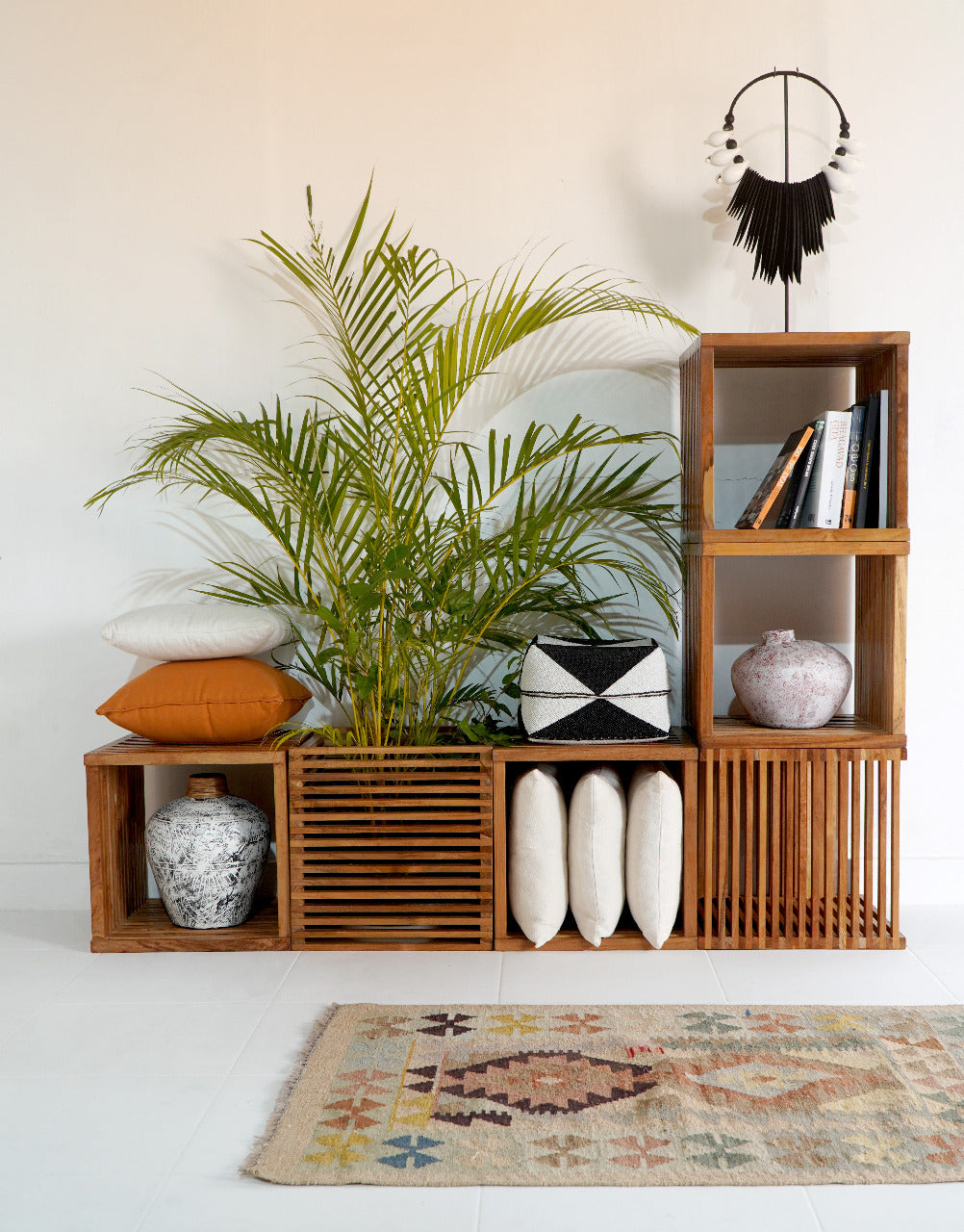 Teak rack Linea Level – boho furniture, handwoven and handmade in Bali