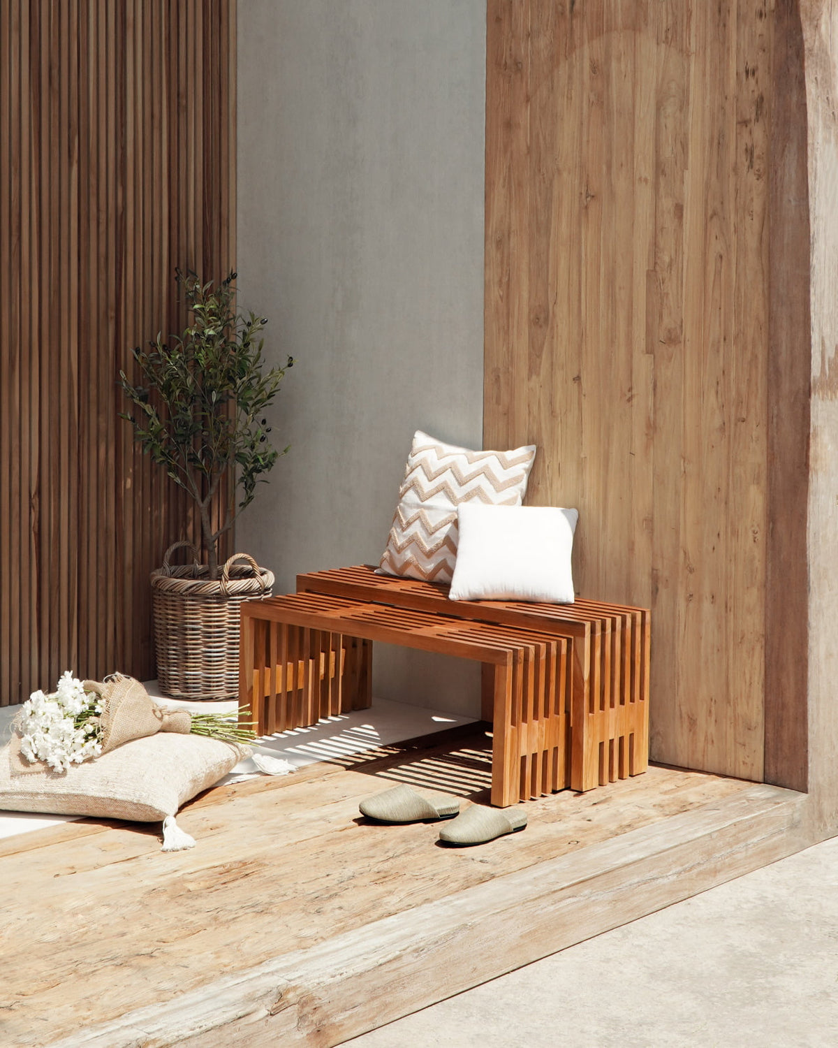 Teak bench Linea – boho furniture handcrafted in Bali by BaliSouk