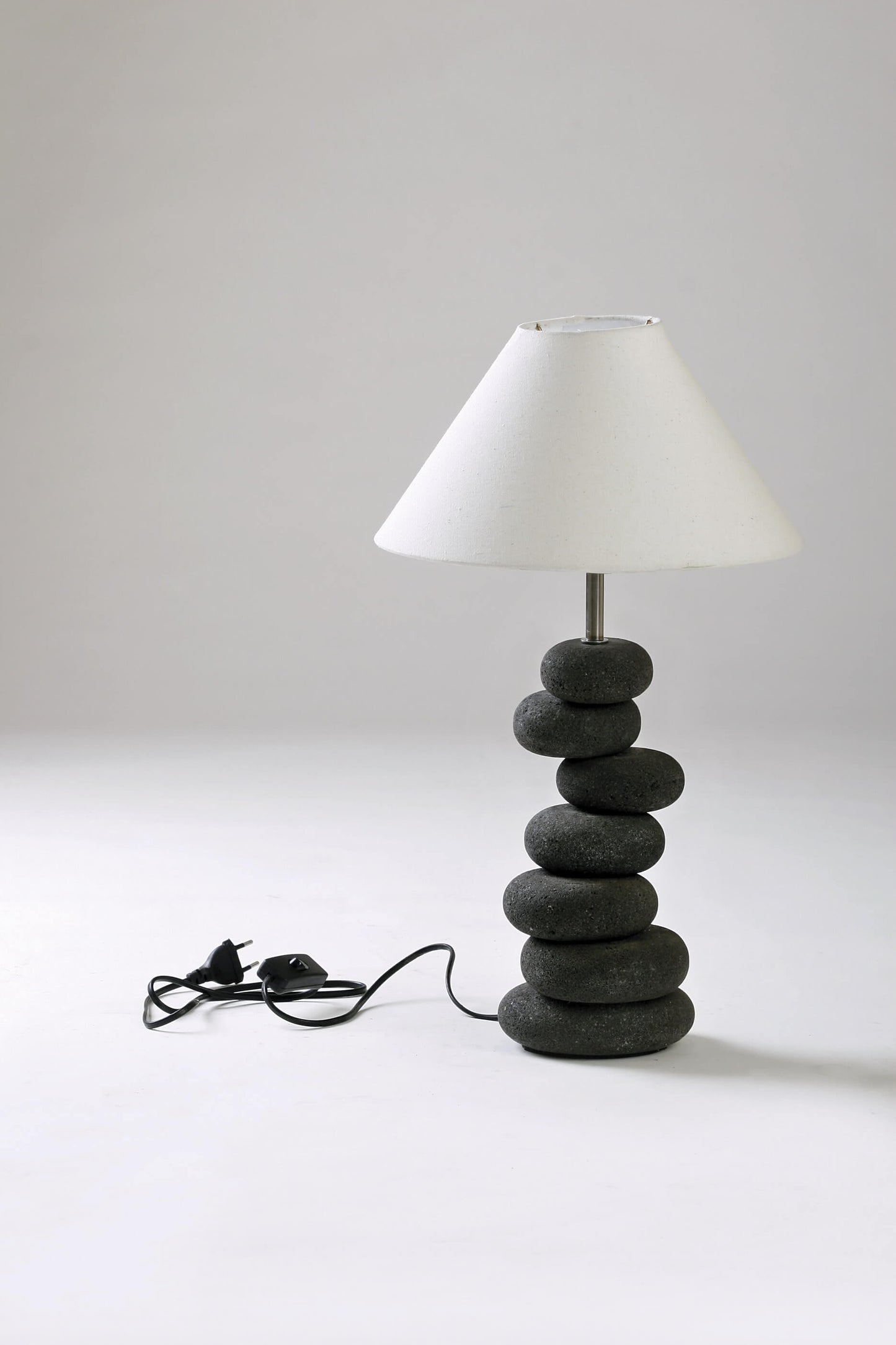 Bali Furniture – Stone Lamp With 7 Stone Without Electric Cable