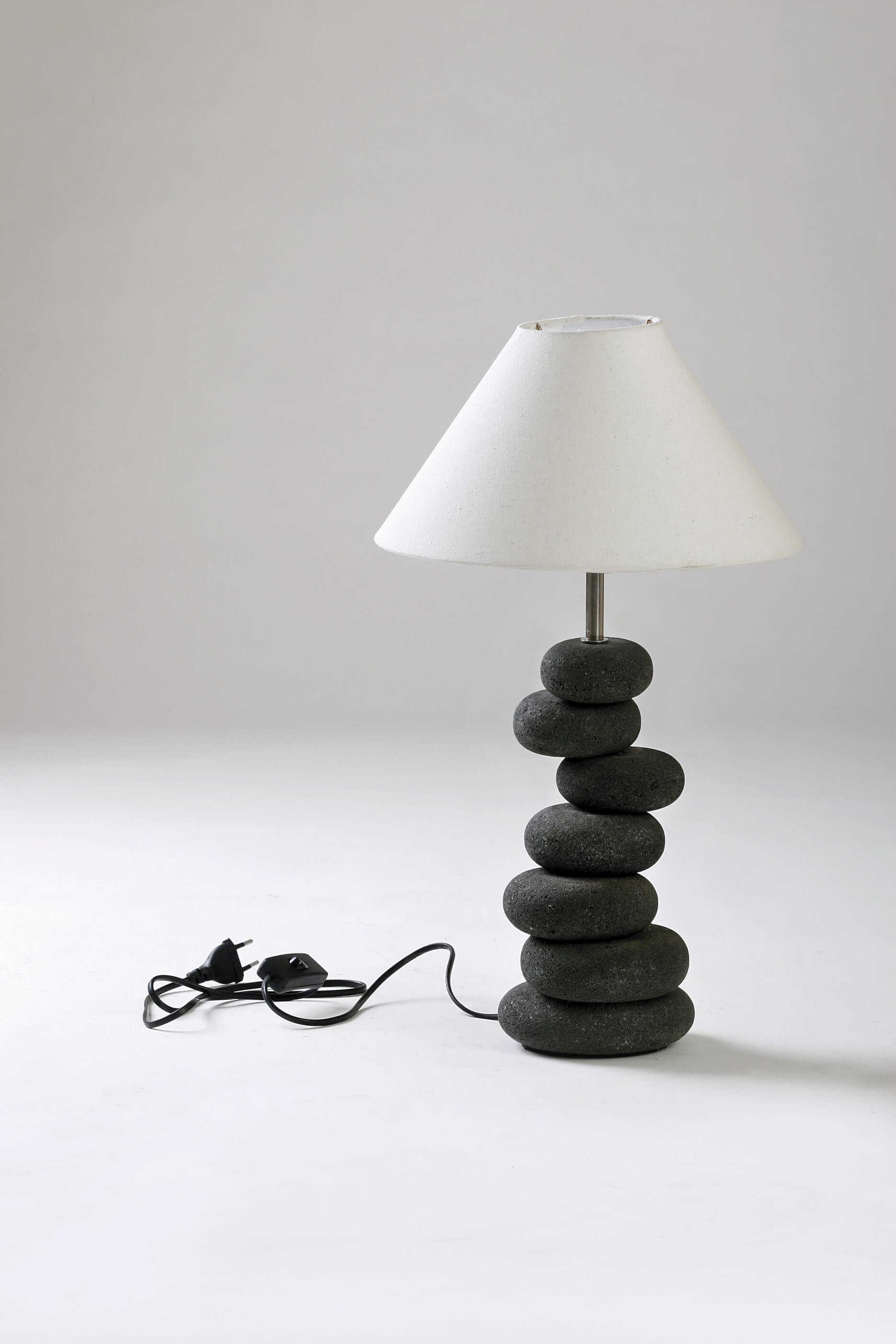Bali Furniture – Stone Lamp With 7 Stone Without Electric Cable