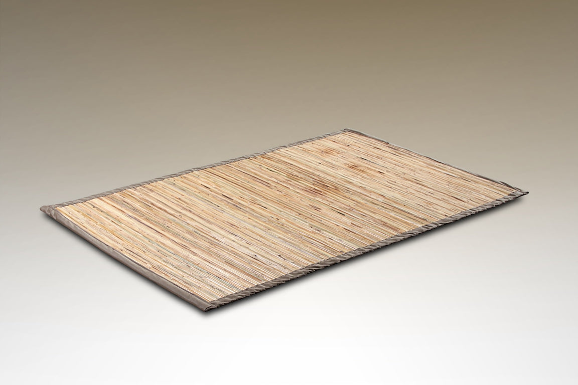 Lampit rug in natural materials – handmade boho decor from Bali