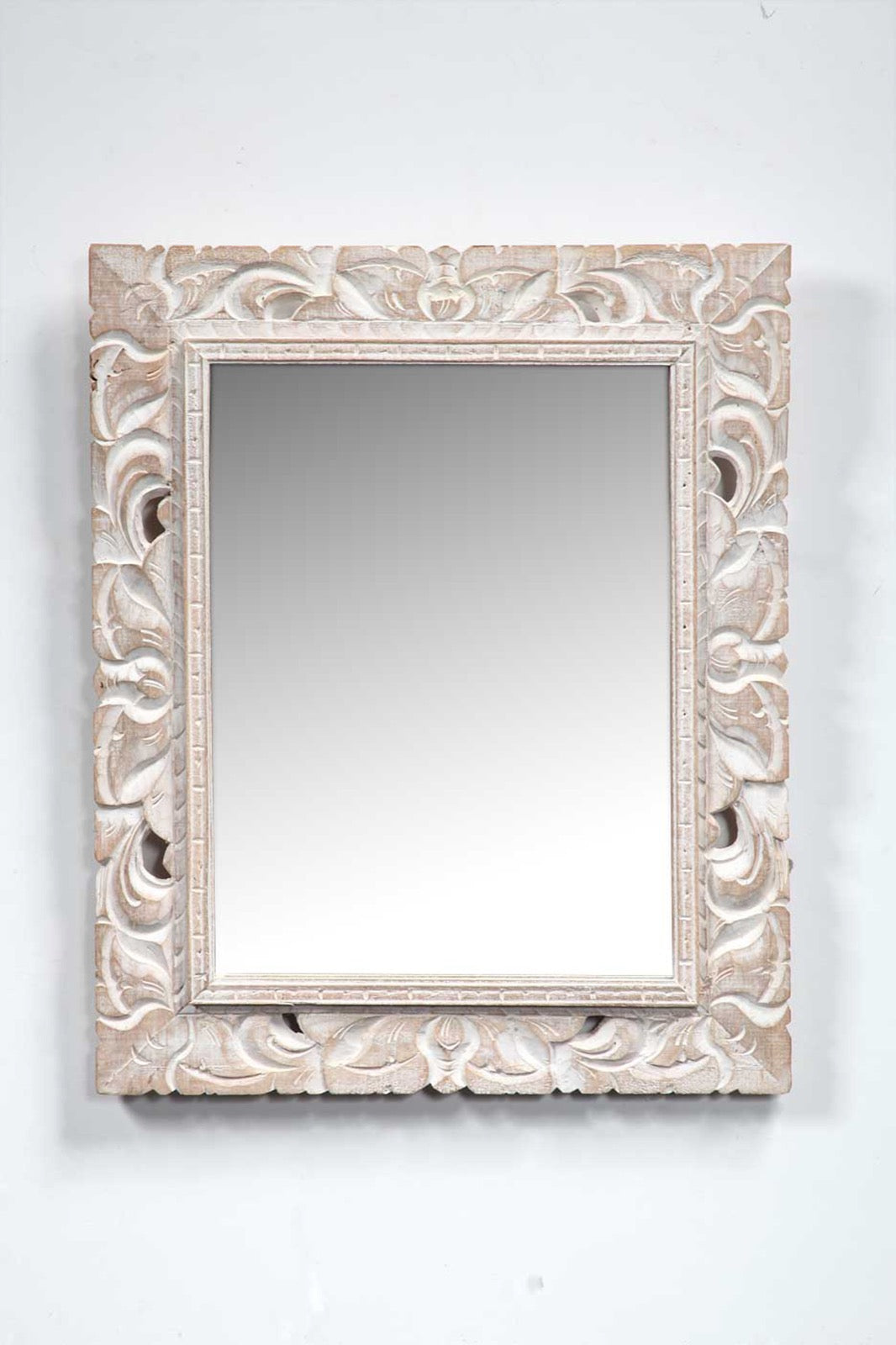 Varonn – natural materials mirror, boho decor from Bali