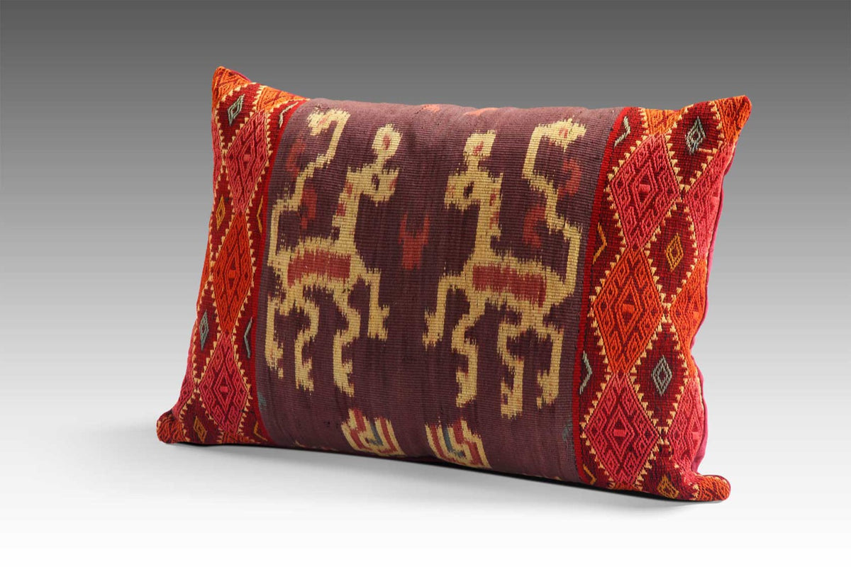 Minang Pillow