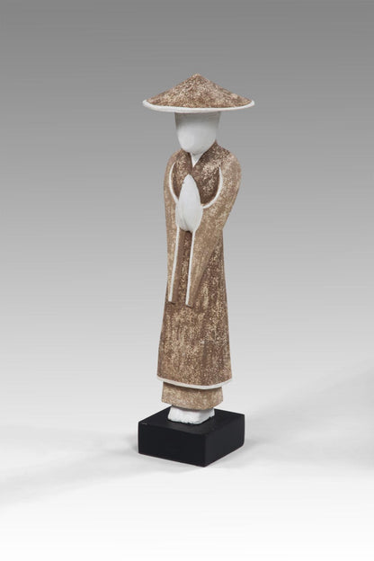 Albasia wood decorative piece Chinese Farmer – boho decor, handwoven and handmade in Bali