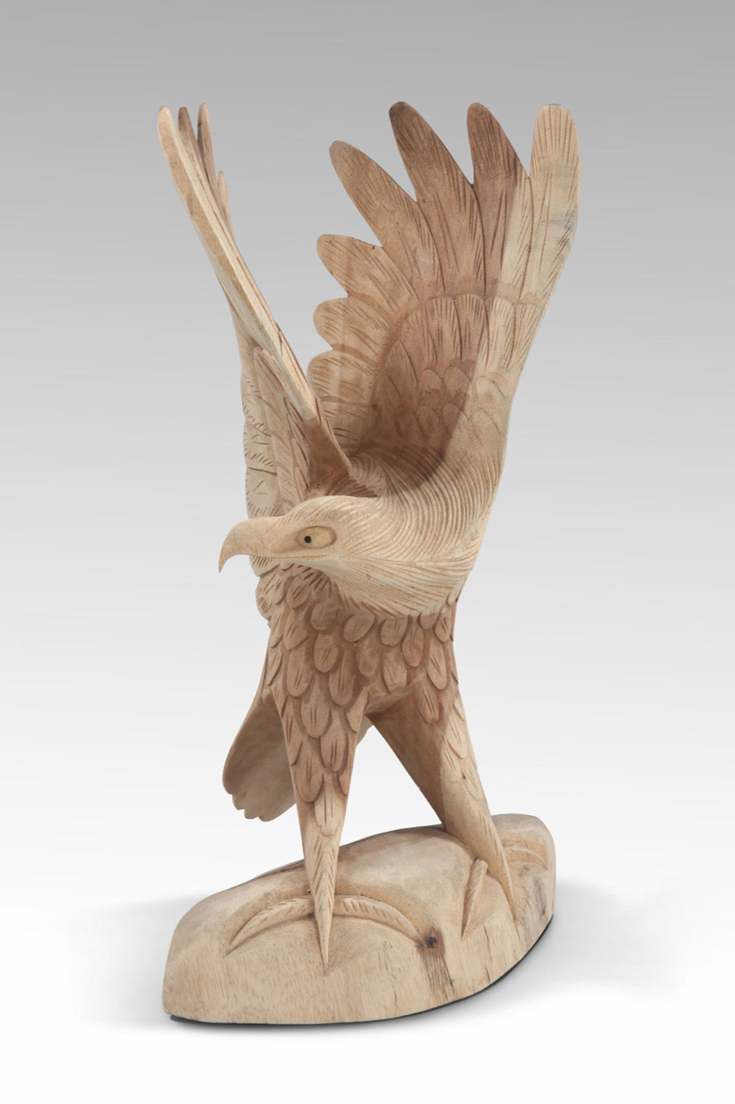 Handmade suar wood sculpture – the Eagle, boho decor made in Bali