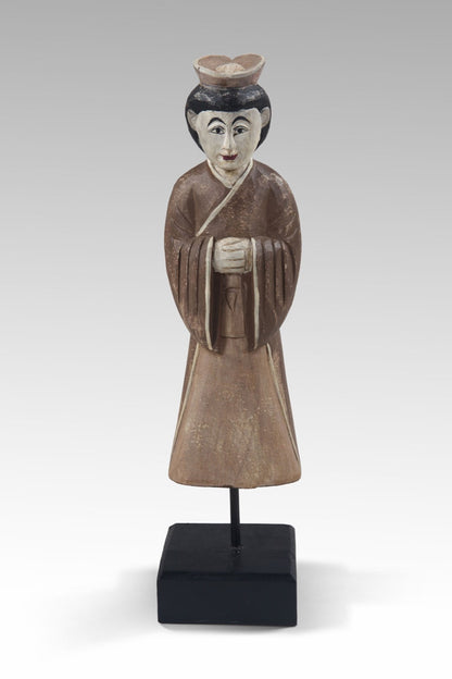 Albasia wood sculpture – Korean Girl, natural natural materials in boho style