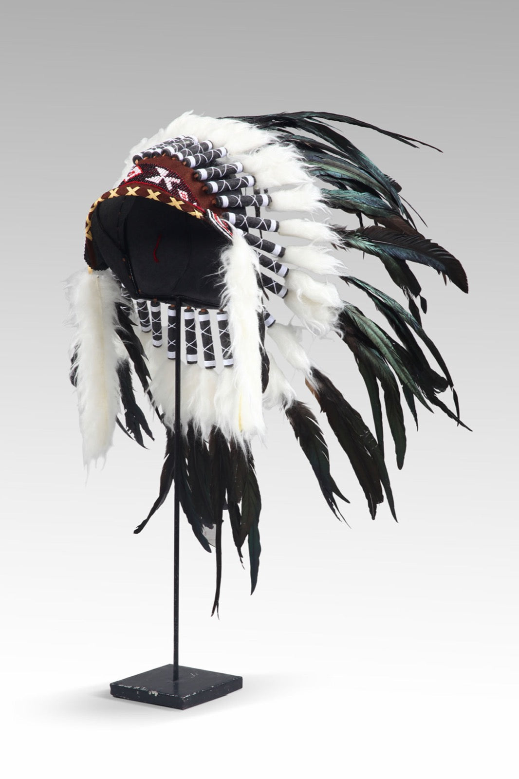 Indian Hat decorative stand by BaliSouk – boho decor made in Bali
